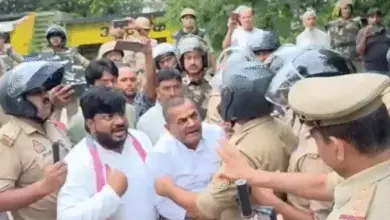 सिद्धार्थनगर में मस्जिद-मदरसे पर बुलडोजर कार्रवाई