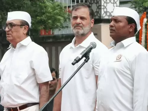 वंदे मातरम् विवाद में सोनिया गांधी के खिलाफ भाजपा की पुलिस शिकायत