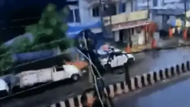 बीरभूम के तारापीठ होटल में लगी भीषण आग