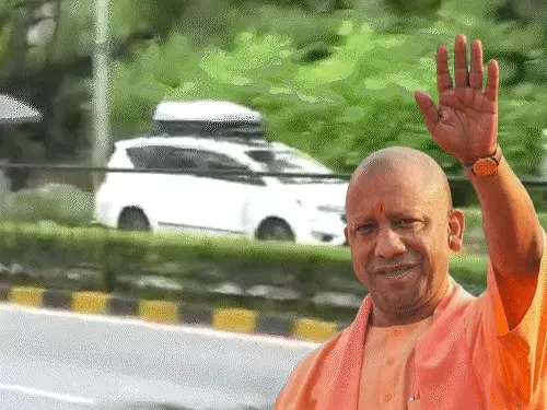 दिल्ली में प्रधानमंत्री नरेंद्र मोदी से मुलाकात के दौरान मुख्यमंत्री योगी आदित्यनाथ।