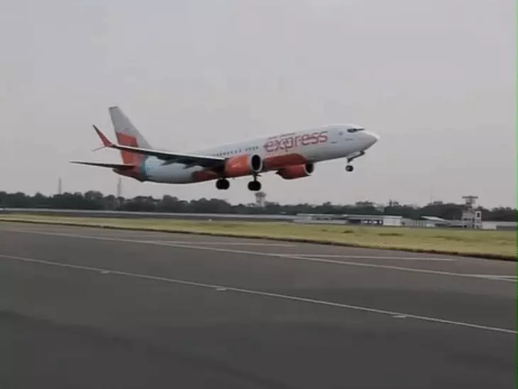 इंजन में तकनीकी खराबी के बाद कोच्चि एयरपोर्ट लौटता एयर इंडिया एक्सप्रेस का विमान