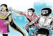 अंबेडकरनगर के जुनेदपुर बाजार में चेन लूट की कोशिश से जुड़ा घटनास्थल