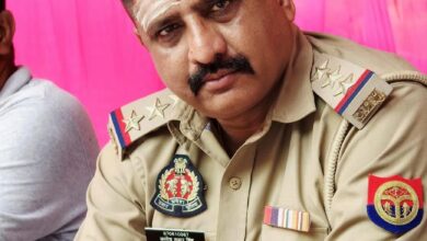 अंबेडकरनगर के बरियावन में जेसीबी से घर और दुकानें ढहाए जाने के मामले में निलंबित पुलिसकर्मी