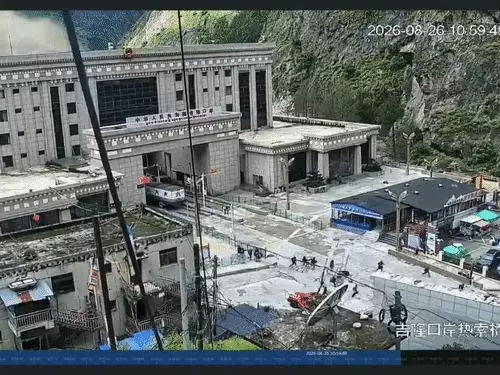 चीन-नेपाल सीमा के हिमालयी इलाके में बाढ़ और भूस्खलन से प्रभावित क्षेत्र