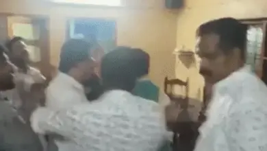 केरल के चिरयिनकीझु में कांग्रेस विधायक राम्या हरिदास से झड़प का वीडियो