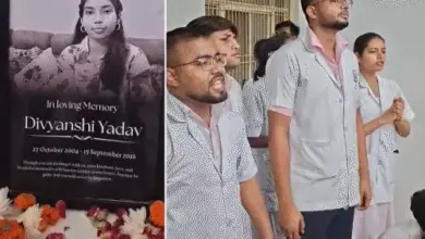 लखनऊ के KGMU में नर्सिंग छात्रों का प्रदर्शन और धरना।