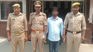लखनऊ के मोहनलालगंज में जमीन के बैनामे के नाम पर धोखाधड़ी के मामले में गिरफ्तार आरोपी