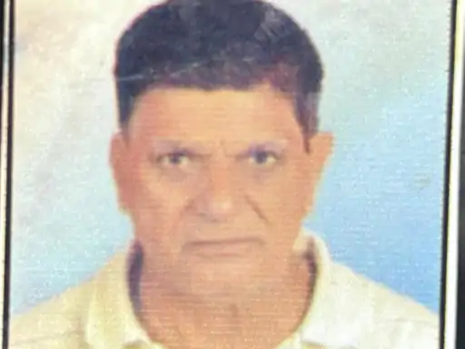 लखनऊ के मड़ियांव में चाकू से हमले के बाद घटनास्थल का दृश्य