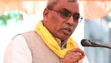 अंबेडकरनगर में अखिलेश यादव पर बयान देते ओम प्रकाश राजभर