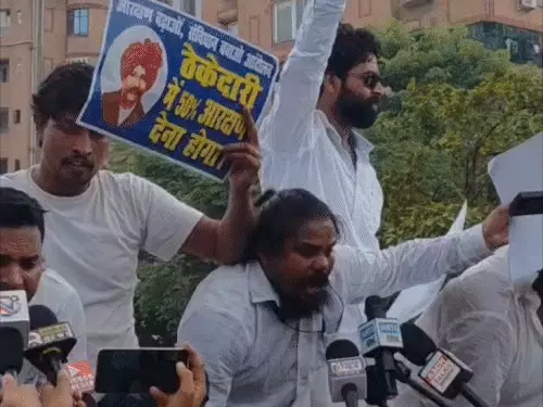 पटना में आरक्षण बढ़ाने की मांग को लेकर दलित संगठनों का प्रदर्शन