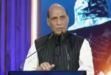 एनडीटीवी डिफेंस समिट 2026 में पाकिस्तान और आतंकवाद पर भारत का रुख रखते रक्षा मंत्री राजनाथ सिंह।