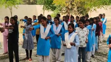 अंबेडकरनगर के स्कूल में छात्राओं को आत्मरक्षा प्रशिक्षण