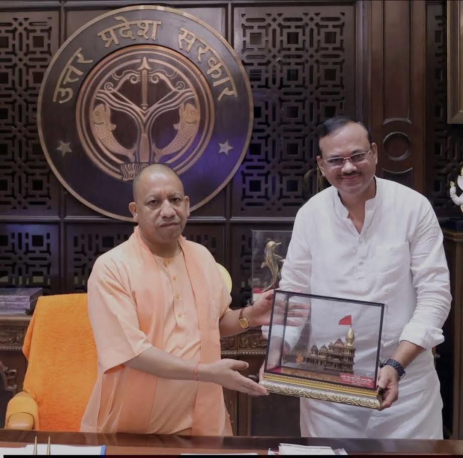 अंबेडकरनगर के बसखारी ब्लॉक प्रमुख संजय सिंह, टांडा विधानसभा सीट से संभावित दावेदारी को लेकर चर्चा में