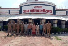टांडा कोतवाली पुलिस की ओर से गिरफ्तार किए गए पांच वारंटी आरोपी