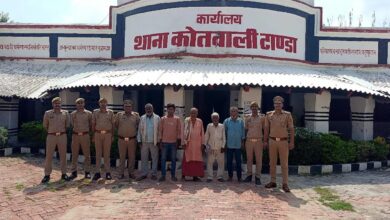 टांडा कोतवाली पुलिस की ओर से गिरफ्तार किए गए पांच वारंटी आरोपी