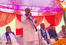 अंबेडकरनगर के सैदापुर में बसपा की सेक्टर बैठक में पदाधिकारी और कार्यकर्ता।