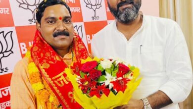 अंबेडकरनगर भाजपा कार्यालय अटल भवन में अमरजीत मौर्य के स्वागत समारोह की तस्वीर