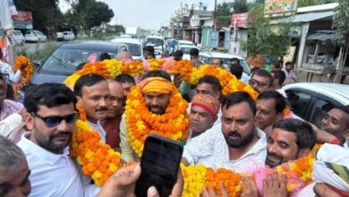 अंबेडकरनगर में भाजपा किसान मोर्चा जिलाध्यक्ष अभिमन्यु अग्रहरि के स्वागत समारोह की तस्वीर।