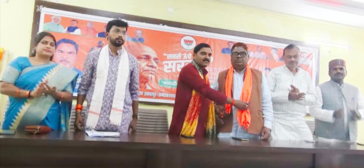 भाजपा जिला कार्यालय अटल भवन में सरदार वल्लभभाई पटेल की जयंती पर आयोजित विचार गोष्ठी।