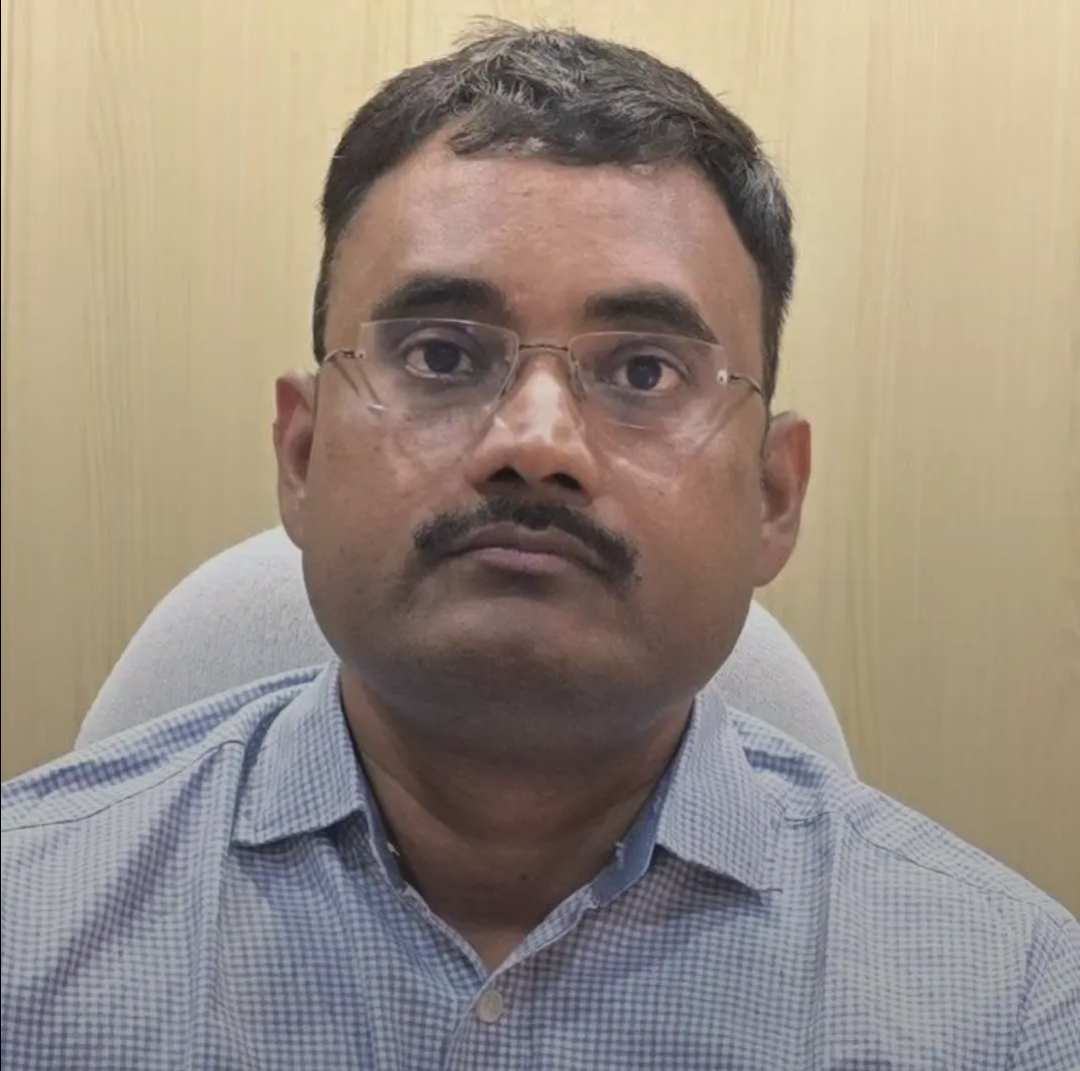 अंबेडकरनगर में गोरखपुर-फैजाबाद खंड शिक्षक निर्वाचन-2026 को लेकर सपा जिलाध्यक्ष और जिला विद्यालय निरीक्षक के बीच आरोप-प्रत्यारोप।