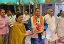 अंबेडकरनगर के रमाबाई राजकीय महिला स्नातकोत्तर महाविद्यालय में आयोजित युवा उत्सव में लोकगीत और लोकनृत्य की प्रस्तुति।
