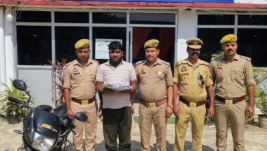 अंबेडकरनगर पुलिस द्वारा झाड़-फूंक के बहाने महिला का सामान ले जाने के आरोपी की गिरफ्तारी।