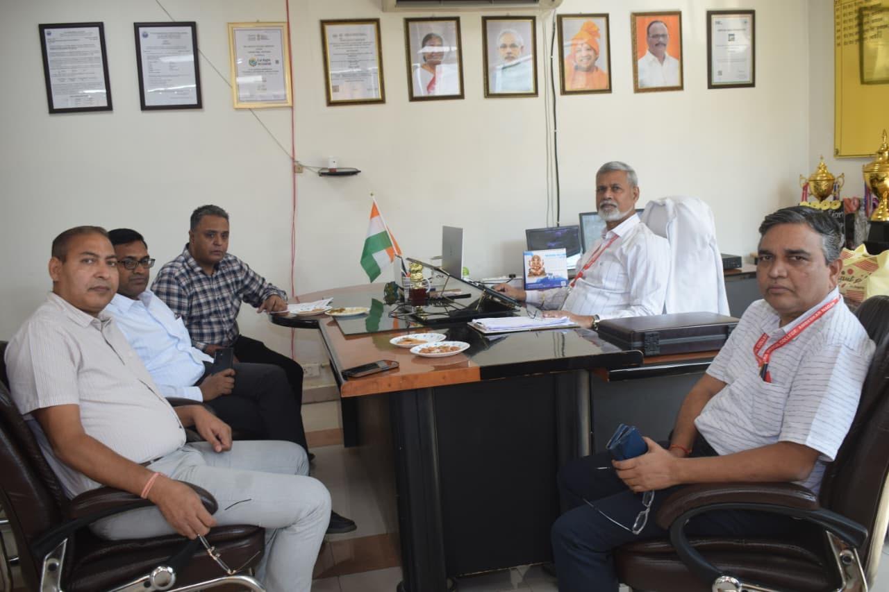 अंबेडकरनगर के महामाया राजकीय एलोपैथिक मेडिकल कॉलेज में एमबीबीएस की 50 अतिरिक्त सीटों के प्रस्ताव पर निरीक्षण।