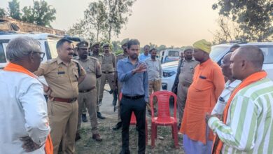 अंबेडकरनगर के संयुक्त जिला चिकित्सालय अकबरपुर में विश्व मानसिक स्वास्थ्य दिवस पर आयोजित जागरूकता शिविर और नुक्कड़ नाटक।