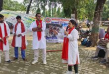 अंबेडकरनगर के संयुक्त जिला चिकित्सालय अकबरपुर में विश्व मानसिक स्वास्थ्य दिवस पर आयोजित जागरूकता शिविर और नुक्कड़ नाटक।