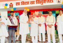 अंबेडकरनगर के रामनगर स्थित जय बजरंग इंटरमीडिएट कॉलेज में आयोजित प्रांतीय संस्कृति महोत्सव में भाग लेते विद्यार्थी।