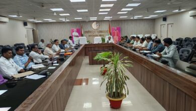 अंबेडकरनगर में एक नवंबर को आयोजित होने वाले विधिक साक्षरता एवं सेवा शिविर की तैयारियों की समीक्षा।