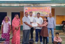 अंबेडकरनगर के बसखारी में चित्रकला प्रतियोगिता में प्रथम स्थान पाने वाली छात्रा अनुष्का यादव।