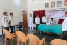 अंबेडकरनगर के भिखारीपुर में ग्राम न्यायालय भीटी की ओर से आयोजित एकदिवसीय मोबाइल कोर्ट।