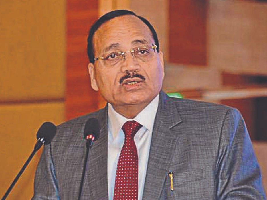 CJI सूर्यकांत और INDIA ब्लॉक के सांसदों के बीच मुलाकात को लेकर उठे विवाद से जुड़ी खबर।