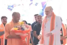 लखनऊ में उत्तर प्रदेश भाजपा की कार्यसमिति बैठक में अमित शाह और मुख्यमंत्री योगी आदित्यनाथ।