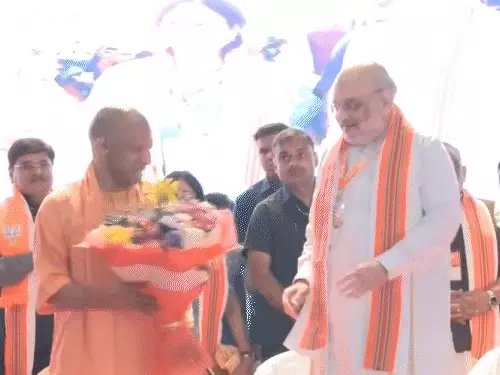 लखनऊ में उत्तर प्रदेश भाजपा की कार्यसमिति बैठक में अमित शाह और मुख्यमंत्री योगी आदित्यनाथ।