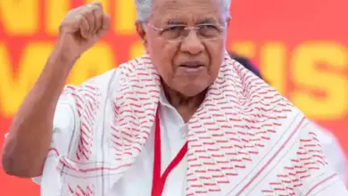 केरल हाईकोर्ट के एफआईआर आदेश से जुड़े मामले में पूर्व मुख्यमंत्री पिनराई विजयन।