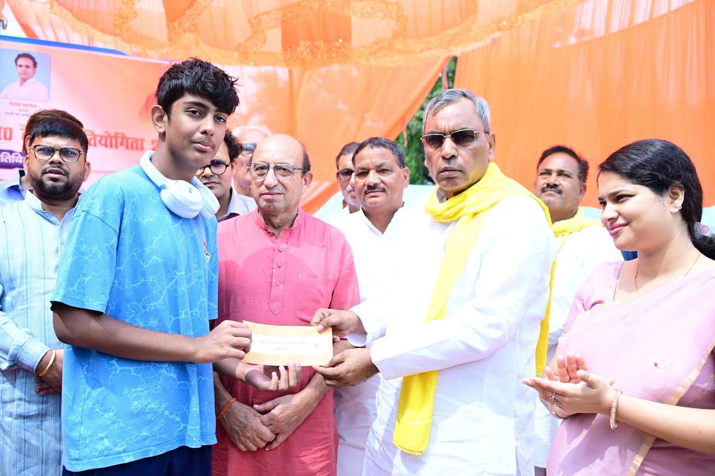 अंबेडकरनगर में अखिलेश यादव के बयान पर प्रतिक्रिया देते कैबिनेट मंत्री ओमप्रकाश राजभर।