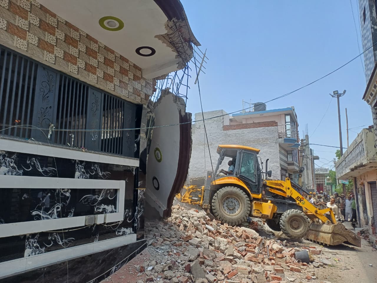 पंजाब के मानसा में परविंदर सिंह झोटा हत्याकांड के बाद प्रदर्शन और आरोपी की गिरफ्तारी से जुड़ी खबर।