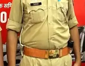 प्रयागराज के नैनी स्थित मानस विहार अपार्टमेंट की तस्वीर, जहां कथित सेक्स रैकेट मामले की जांच चल रही है।