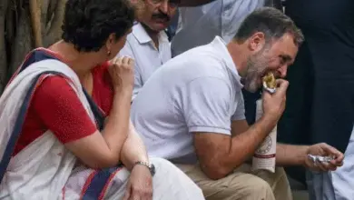SIR के विरोध में प्रदर्शन करते राहुल गांधी और विपक्षी सांसद