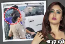 लखनऊ के हजरतगंज थाने में कारोबारी शिवा शर्मा की मौत के मामले में पूछताछ के लिए लाई गई मॉडल श्रद्धा दुबे।