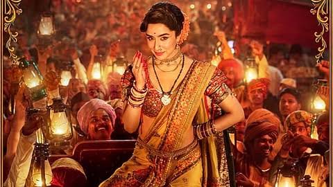 श्रद्धा कपूर की आगामी फिल्म ईठा के ट्रेलर में विठाबाई के किरदार की झलक।