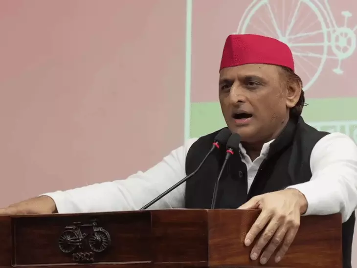 यूपी विधानसभा चुनाव 2027 से पहले सपा-कांग्रेस गठबंधन और सीट शेयरिंग पर अखिलेश यादव का बयान।