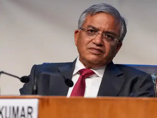 CEC ज्ञानेश कुमार से जुड़े SIR मामले पर सुप्रीम कोर्ट में सुनवाई